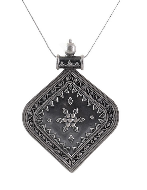 Diamond Shaped Ethnic Pendant