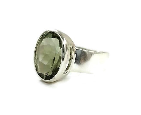 Green Amethyst Oval Ring