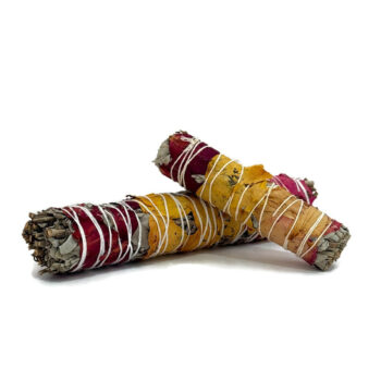 מרווה לבנה ועלי ורדים צ'אקרות