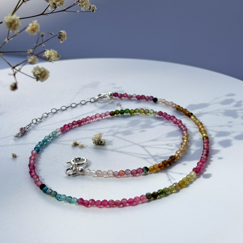 מחרוזת טורמלין מולטי-קולור איכותית עדינה