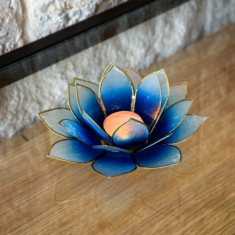 פמוט לוטוס צדפה - טורקיז אומברה