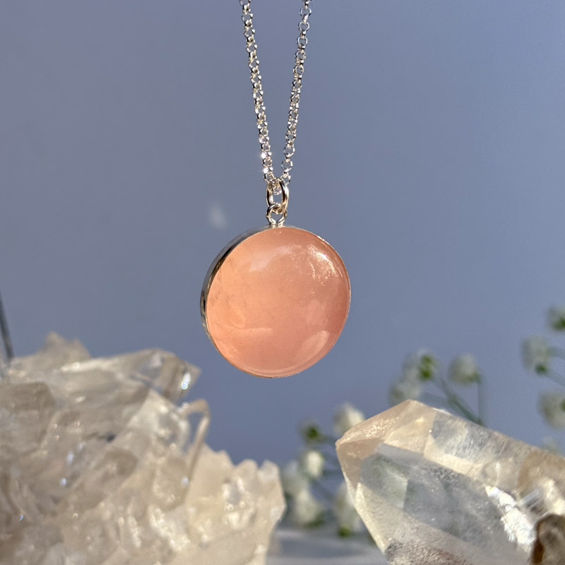 שרשרת רוז קוורץ- מעגל הנשמה שרשרת רוז קוורץ- מעגל הנשמה