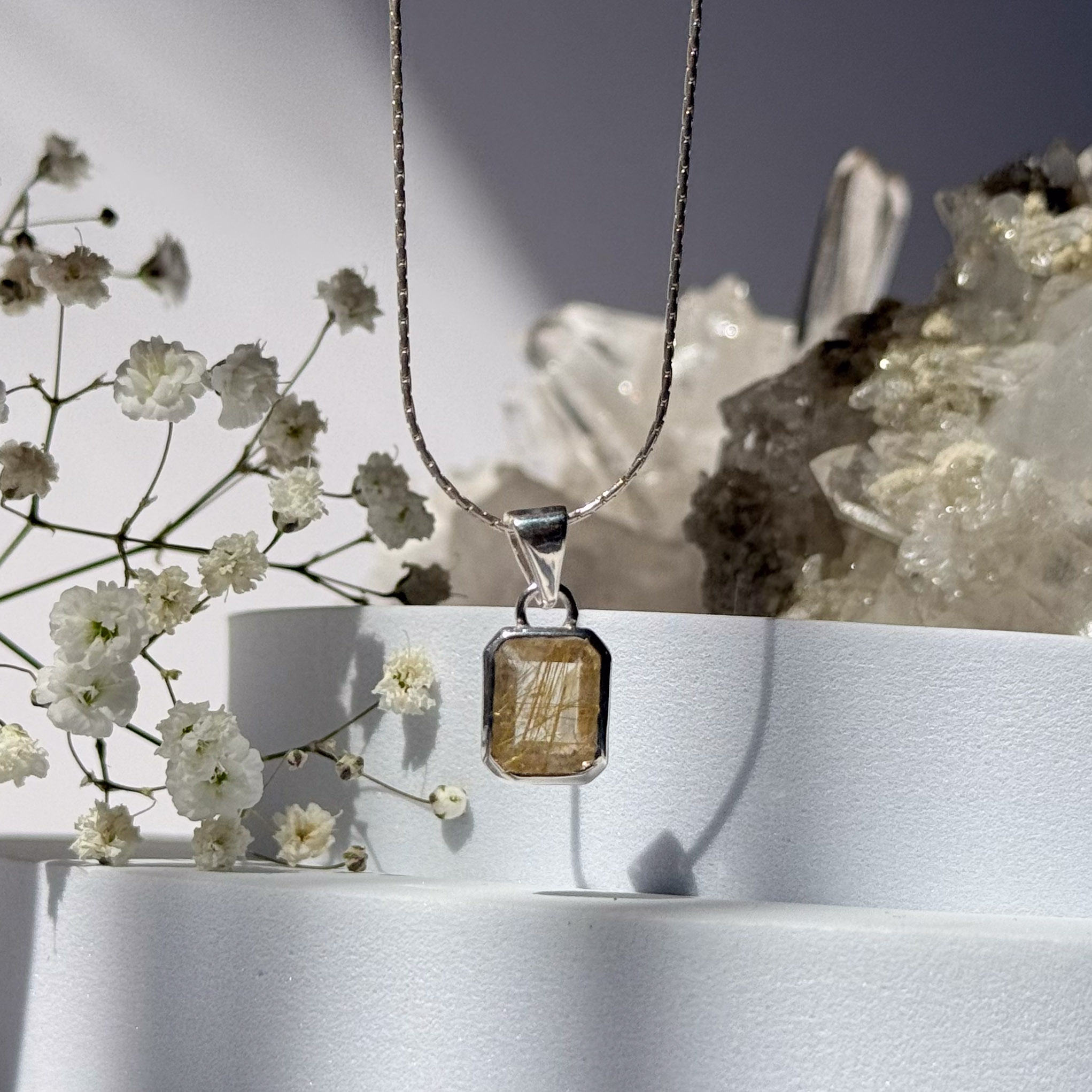 תליון רוטיליטד קוורץ- Alexandra