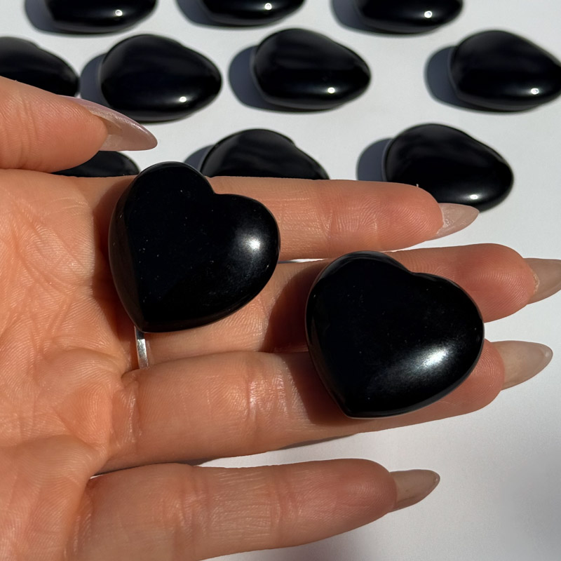 לב מאבן אובסידיאן