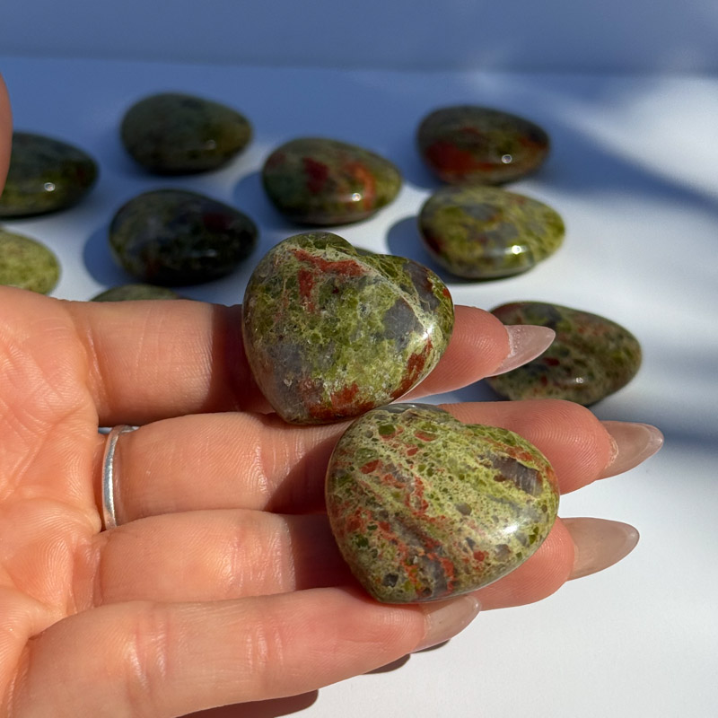 לב מאבן יוניקייט