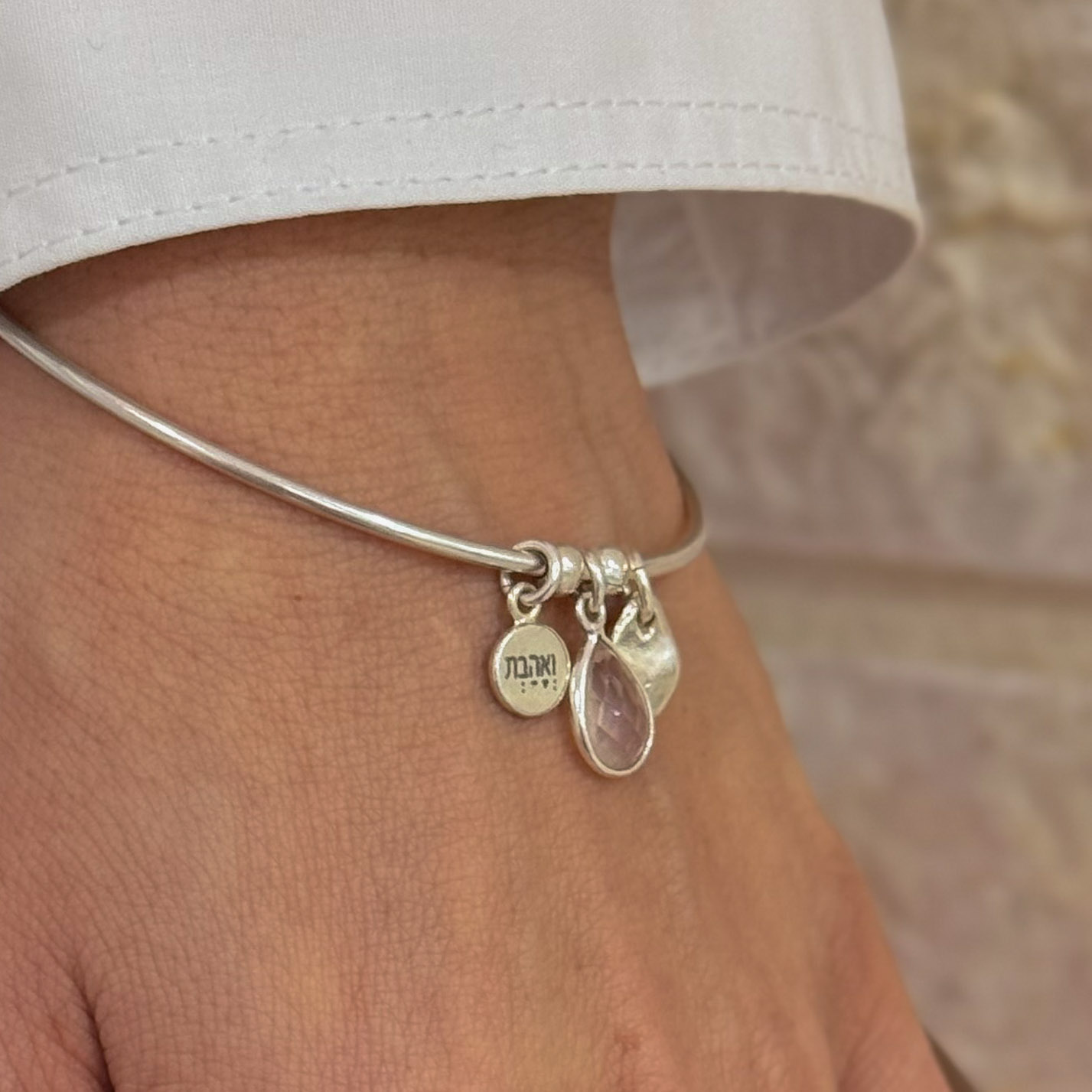 צמיד רוז קוורץ גאיה- ואהבת צמיד רוז קוורץ גאיה- ואהבת