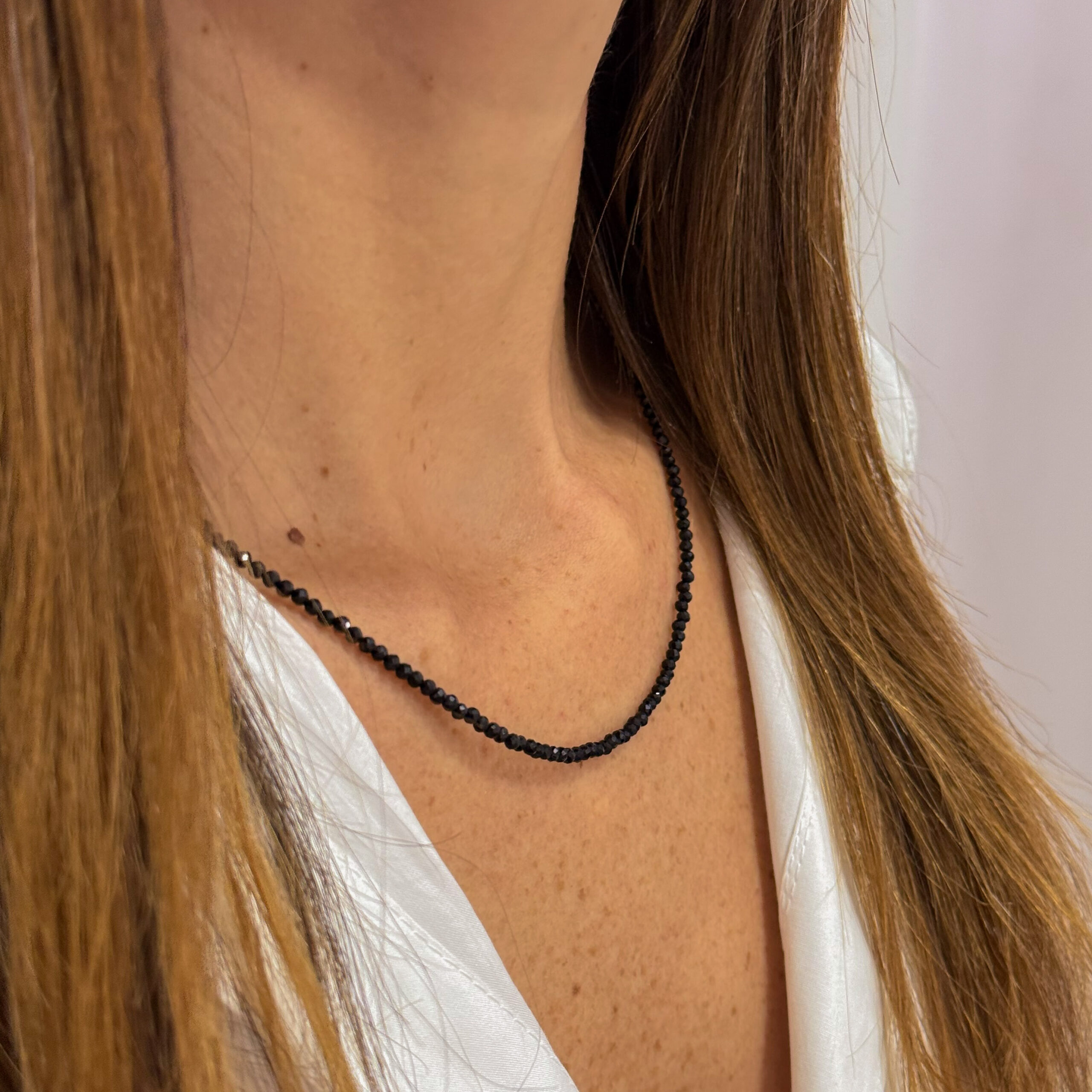 מחרוזת טורמלין שחור עדינה