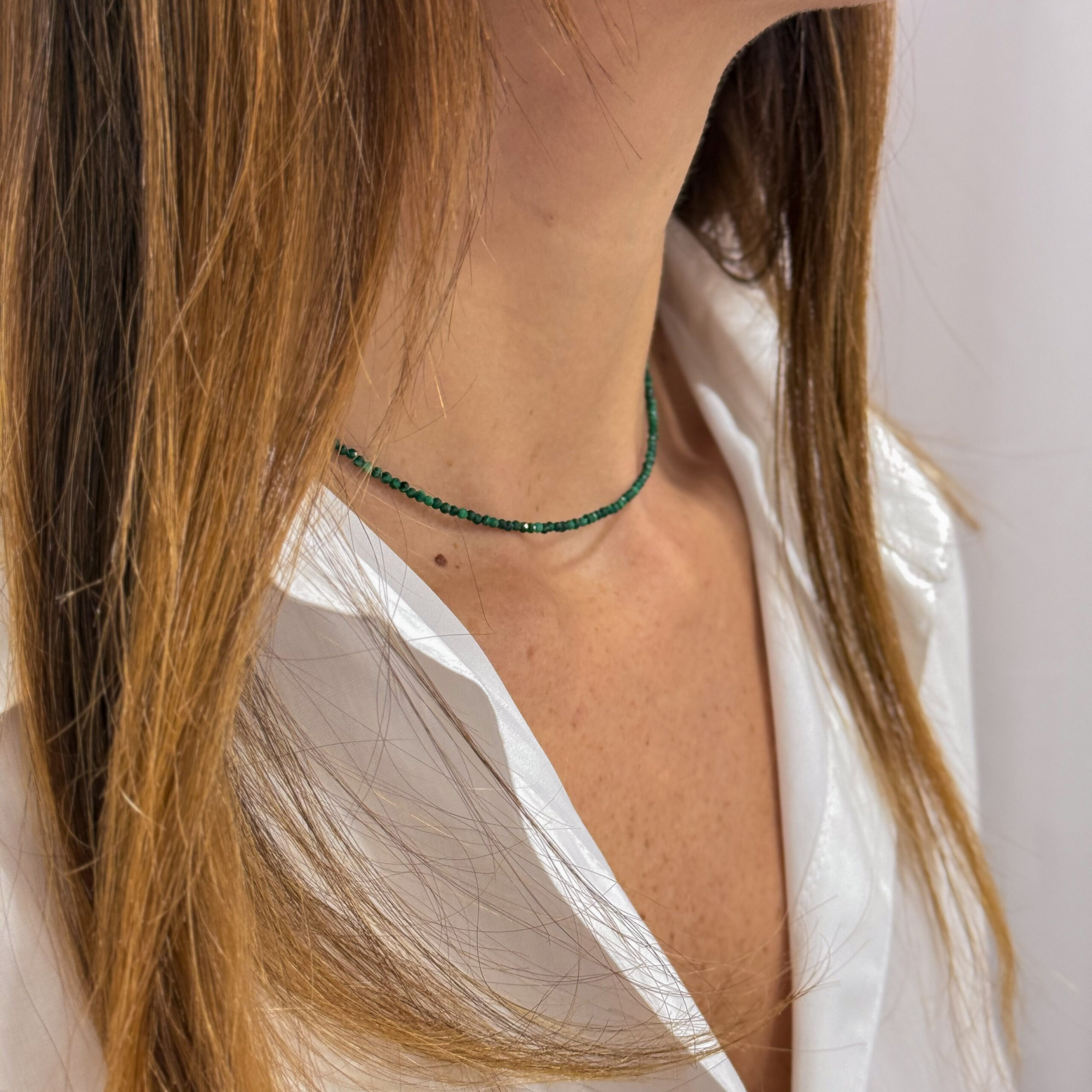 מחרוזת מלכיט עדינה מחרוזת מלכיט עדינה