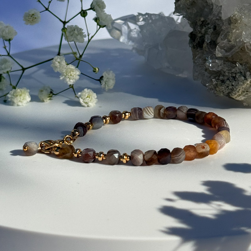 צמיד אגת בוטצואנה קוביות Classic