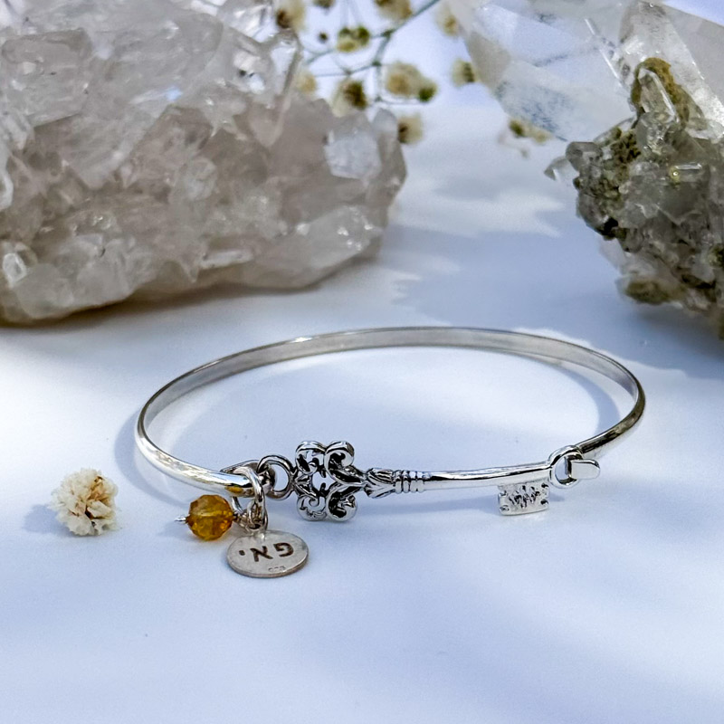 צמיד מפתח לברכת שפע- סיטרין, סאל, פאי