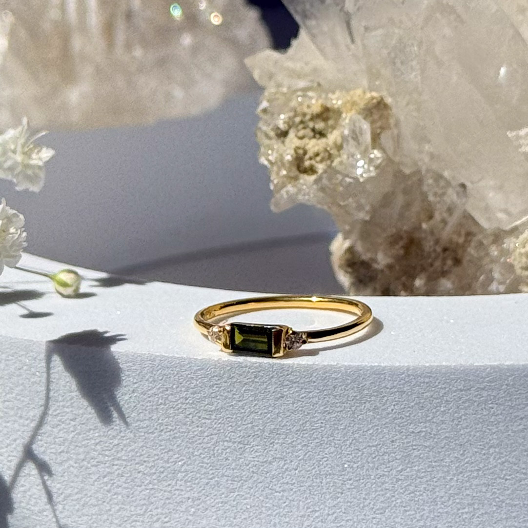 טבעת טורמלין ירוק- Victoria