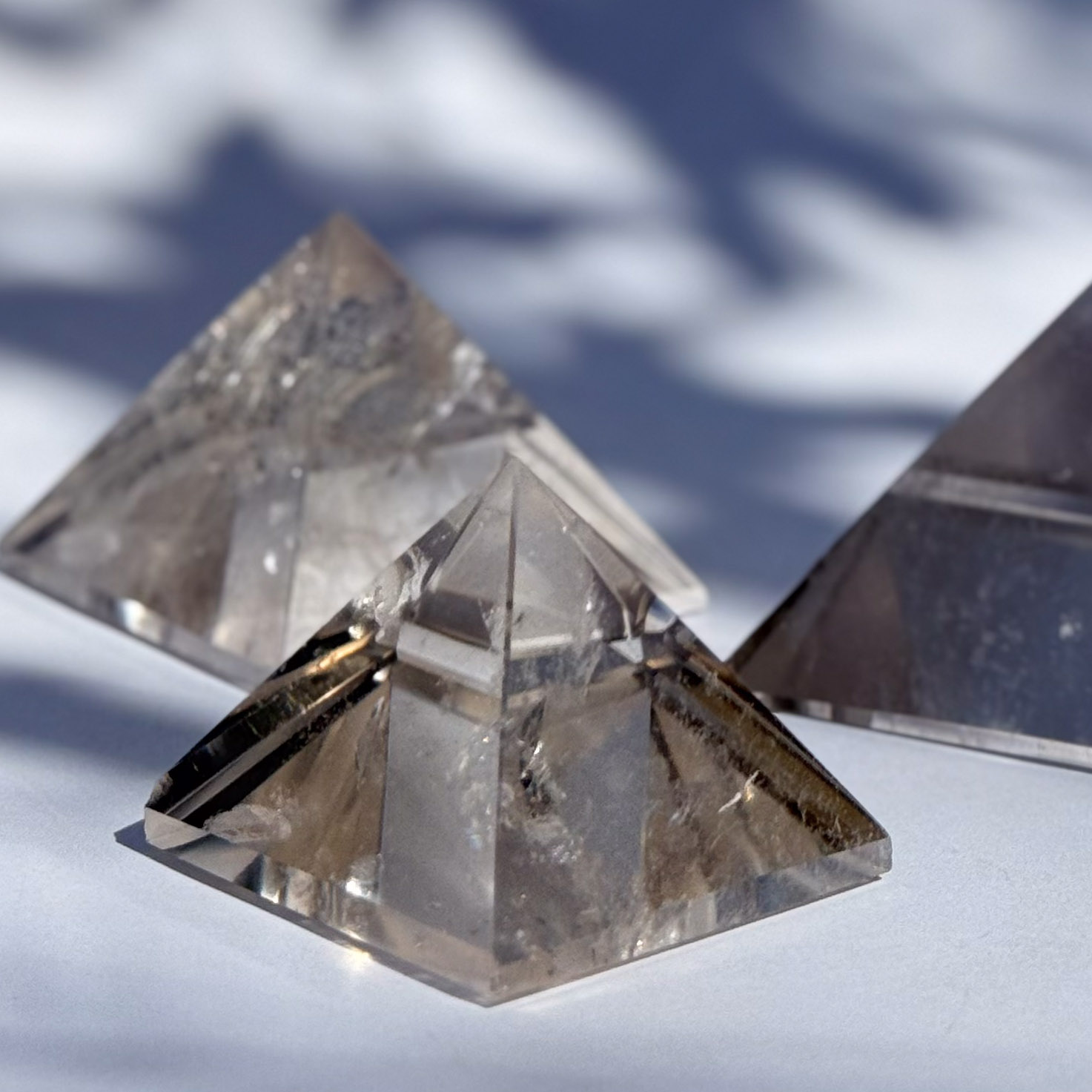 פרמידת קוורץ באיכות גבוהה פרמידת קוורץ באיכות גבוהה