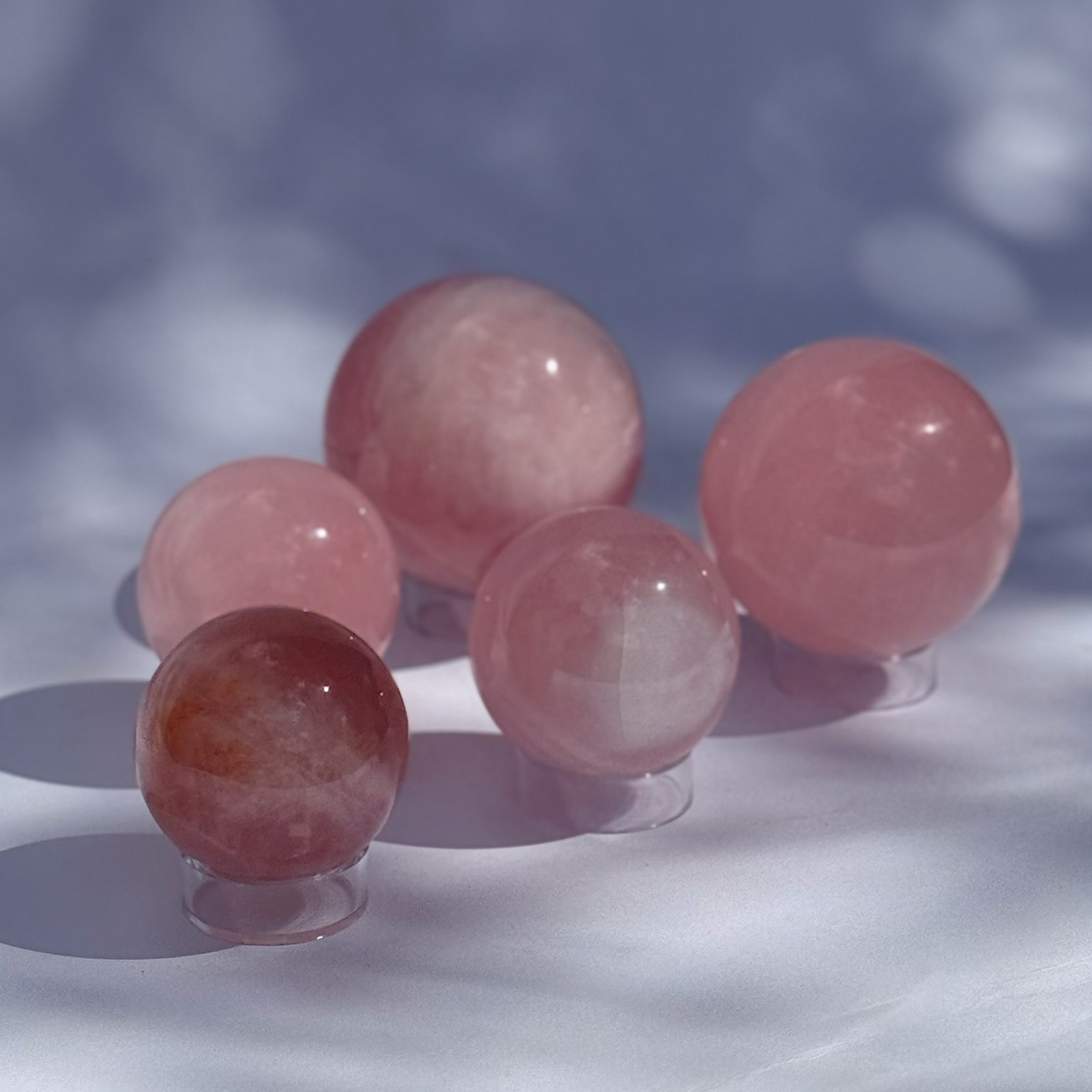 כדור (ספרה) - רוז קוורץ ורוד בהיר כדור (ספרה) - רוז קוורץ ורוד בהיר