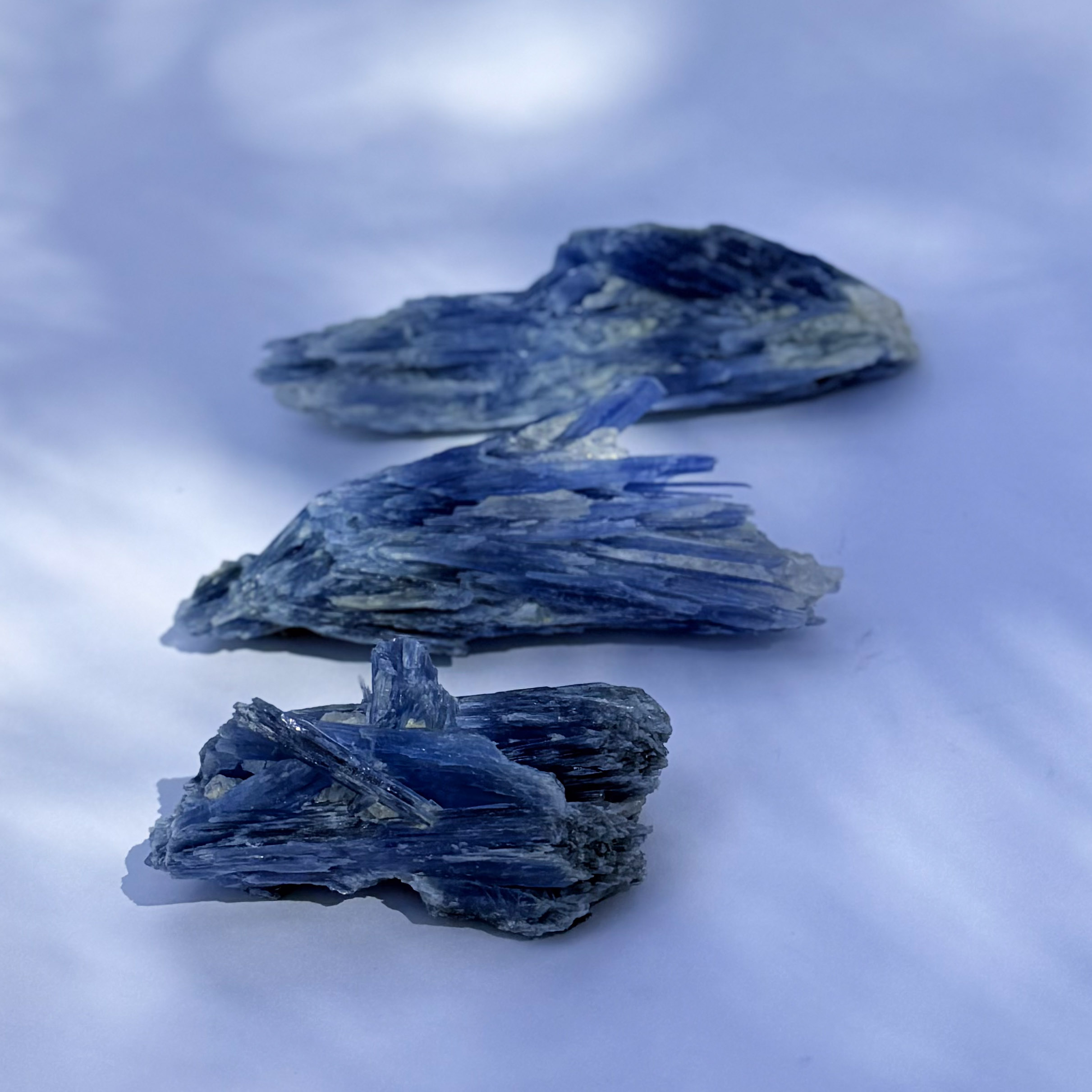 קיאנייט כחולה קיאנייט כחולה