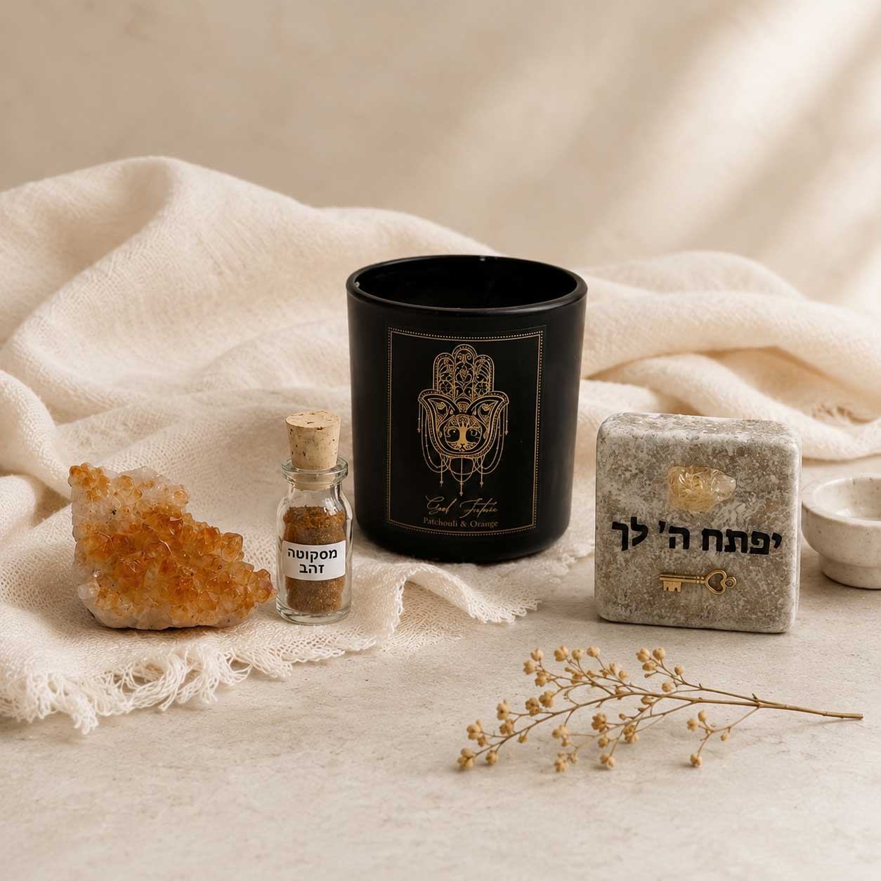 פותחת שער לשפע פותחת שער לשפע